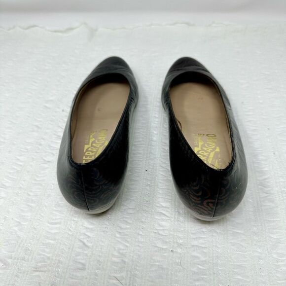 Ferragamo Kitten Heels- Size 8.5 - Picture 7 of 14